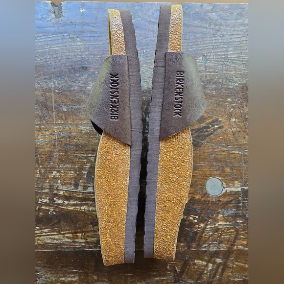 NWOT Birkenstock Madrid Brown Leather Gold Buckle EU Size 40/US 9 - Picture 2 of 4